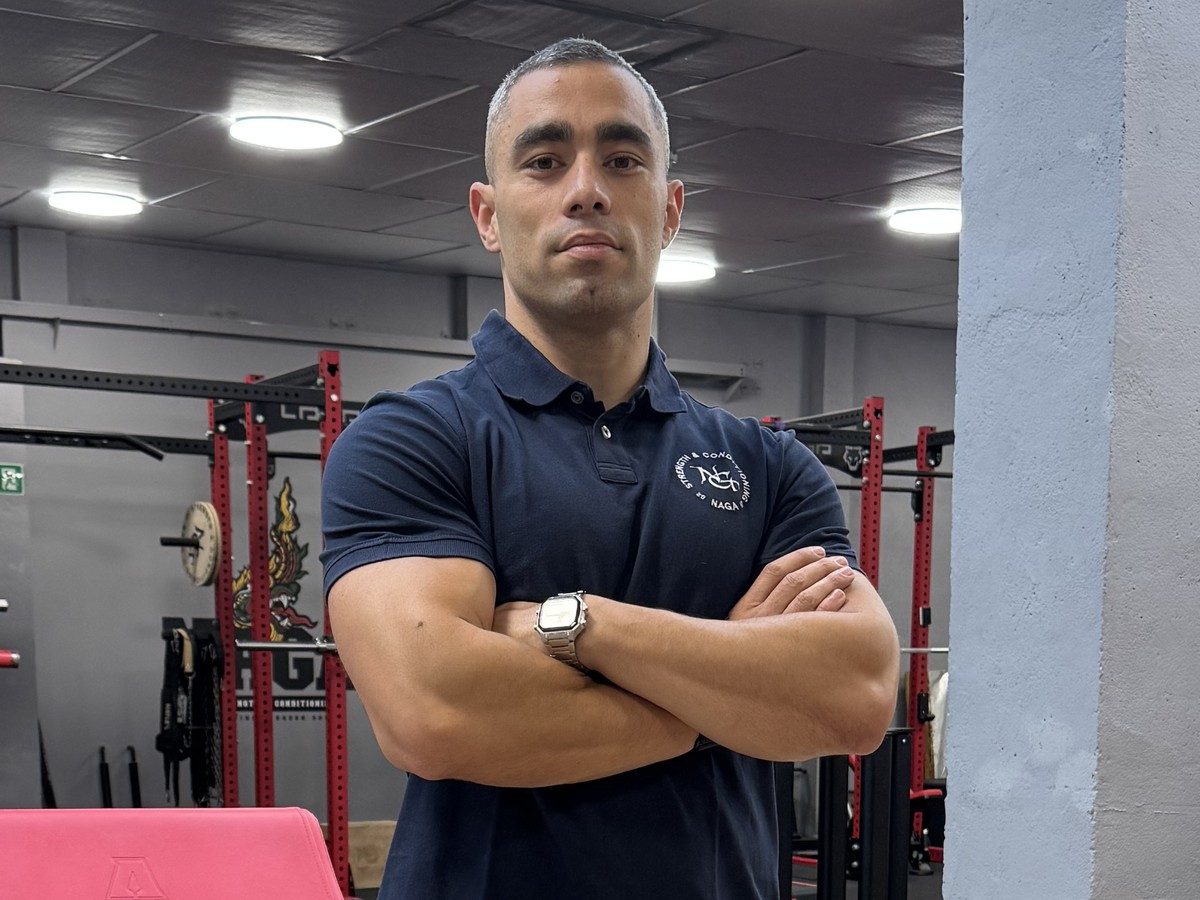 Aarón García, head coach de Naga, en la sala de entrenamiento personal