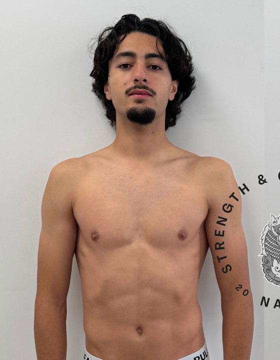 Ayman antes de entrenar en Naga