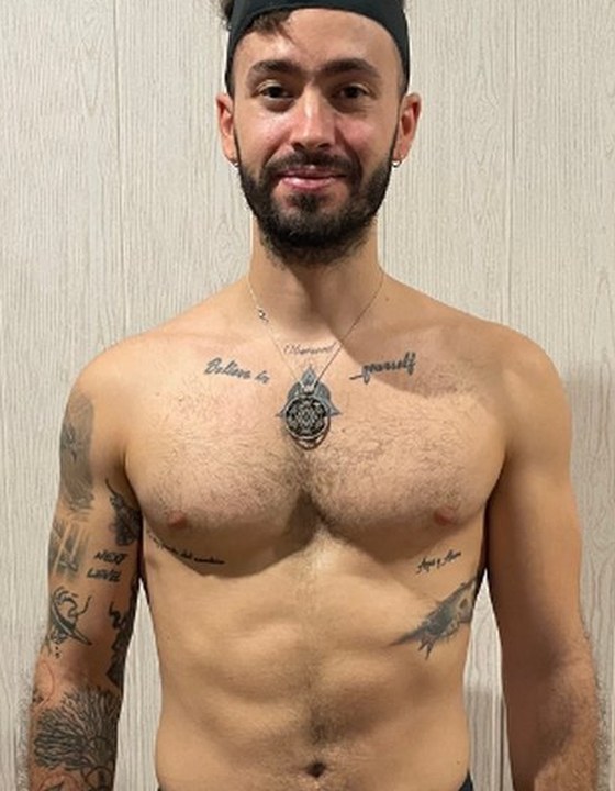 Javi antes de entrenar en Naga